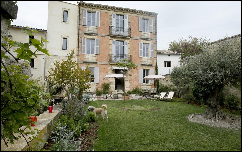 La Maison Rouge D'Uzes B&B Exterior foto