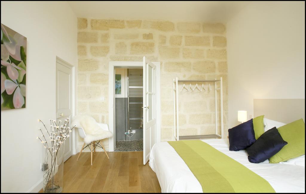 La Maison Rouge D'Uzes B&B Habitación foto
