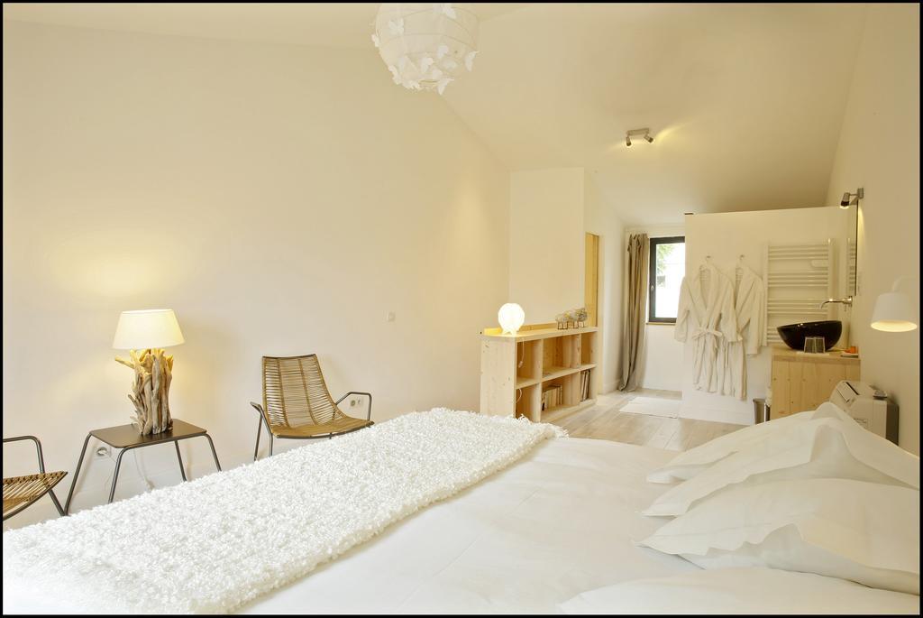 La Maison Rouge D'Uzes B&B Habitación foto